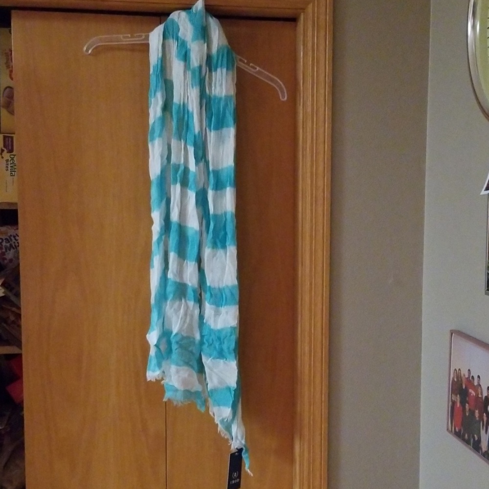 Izod teal and white sheer scarf NWT.